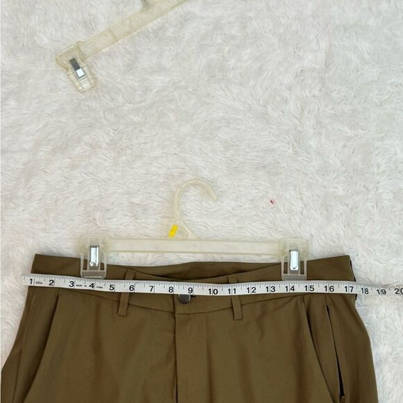 Lululemon Commission Pant Slim in Artifact Size 33 - Picture 11 of 12